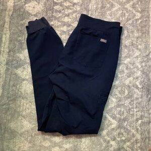 Figs Zamora jogger size small tall